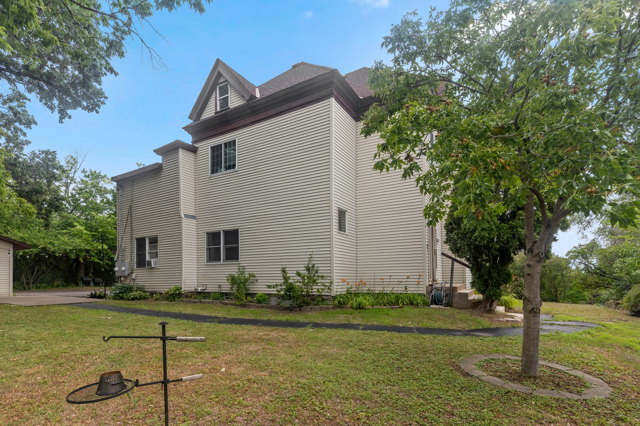 Property thumbnail image